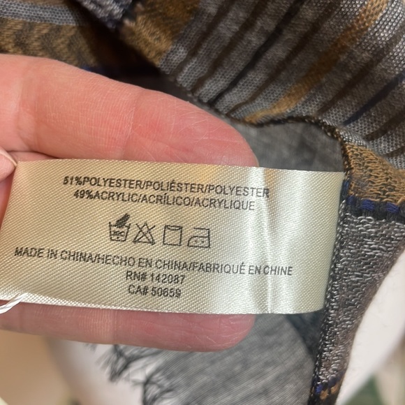 Simply Novelle Women’s Scarf, Color; diff. greys, black, blue’s, diff. brown’s - Picture 9 of 16